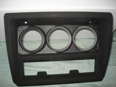 Gilson center dash with insert for 3 gauges