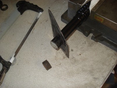 Steering_shaft-01.jpg (322.4 KiB) Viewed 24317 times Shortened the column by 20mm then slotted end